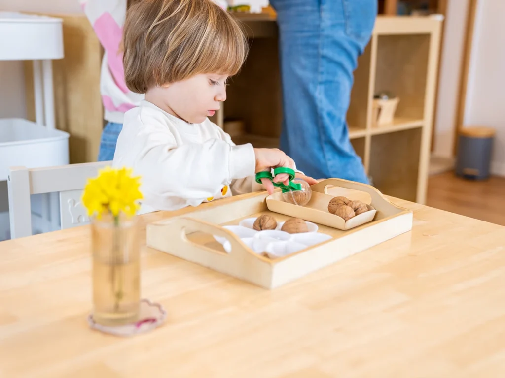 Montessori vrtec hiša otrok Muc